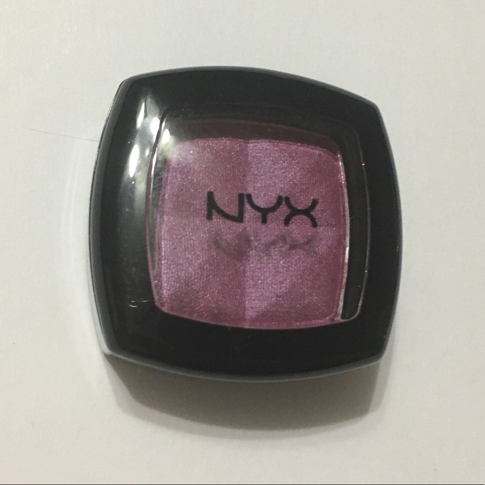 NYX Eyeshadow Single in Luxor new sealed
